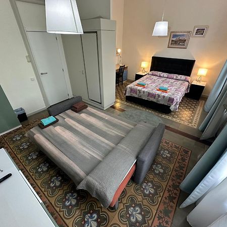 Rooms Rumila 巴塞罗那 外观 照片
